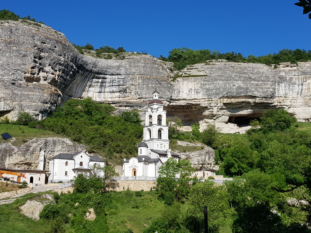 Пещерные города в Бахчисарае в Крыму | Коттедж Лора в Песчаном